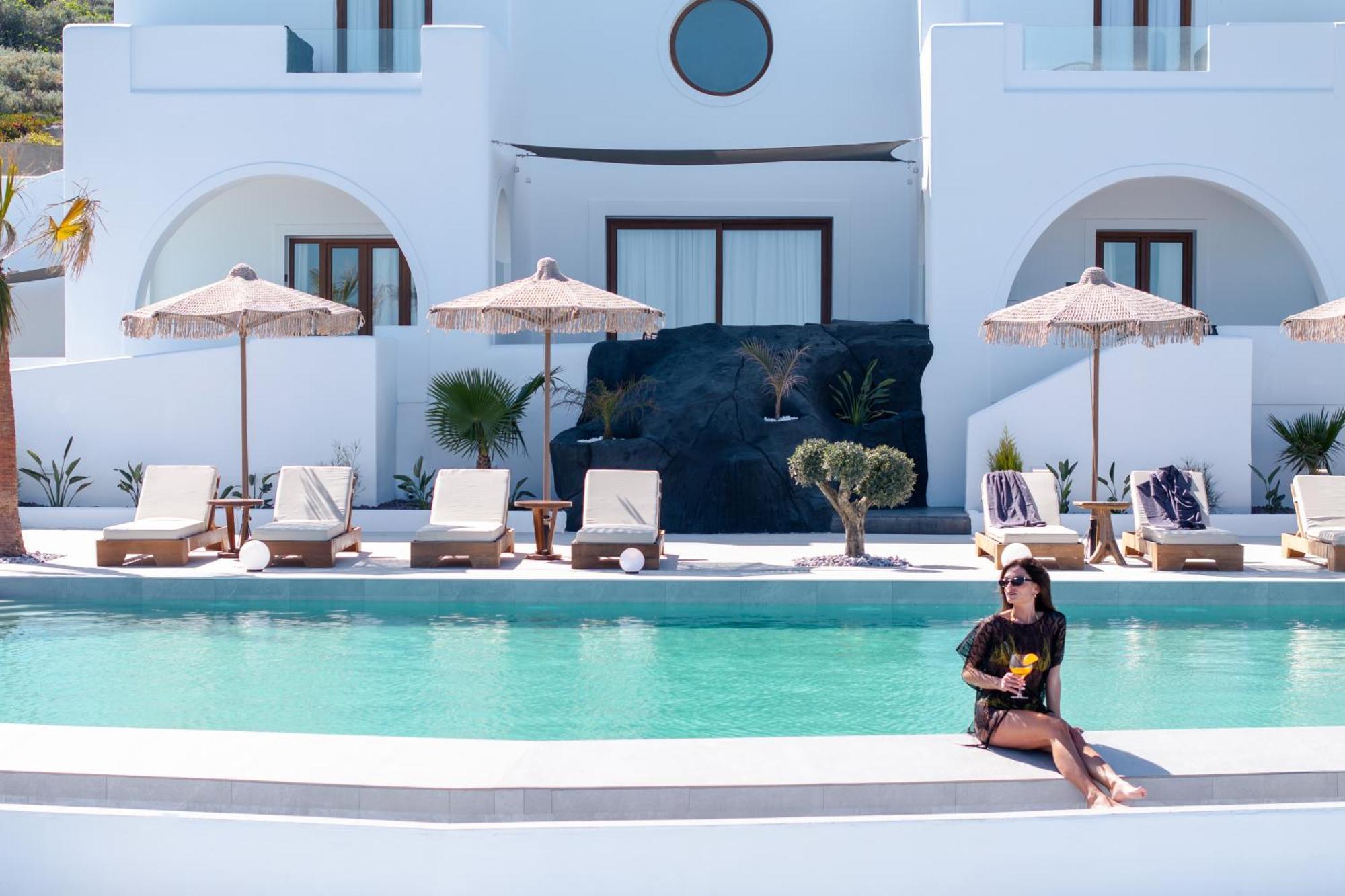 Leon Luxury Suites Imerovigli  Exterior photo
